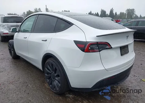 2022 Tesla Model Y Performance Dual Motor All-Wheel Drive from USA, damaged, VIN 7SAYGDEF8NF345467